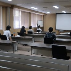 交換留学生等を対象とした映画観賞会を開催しました。