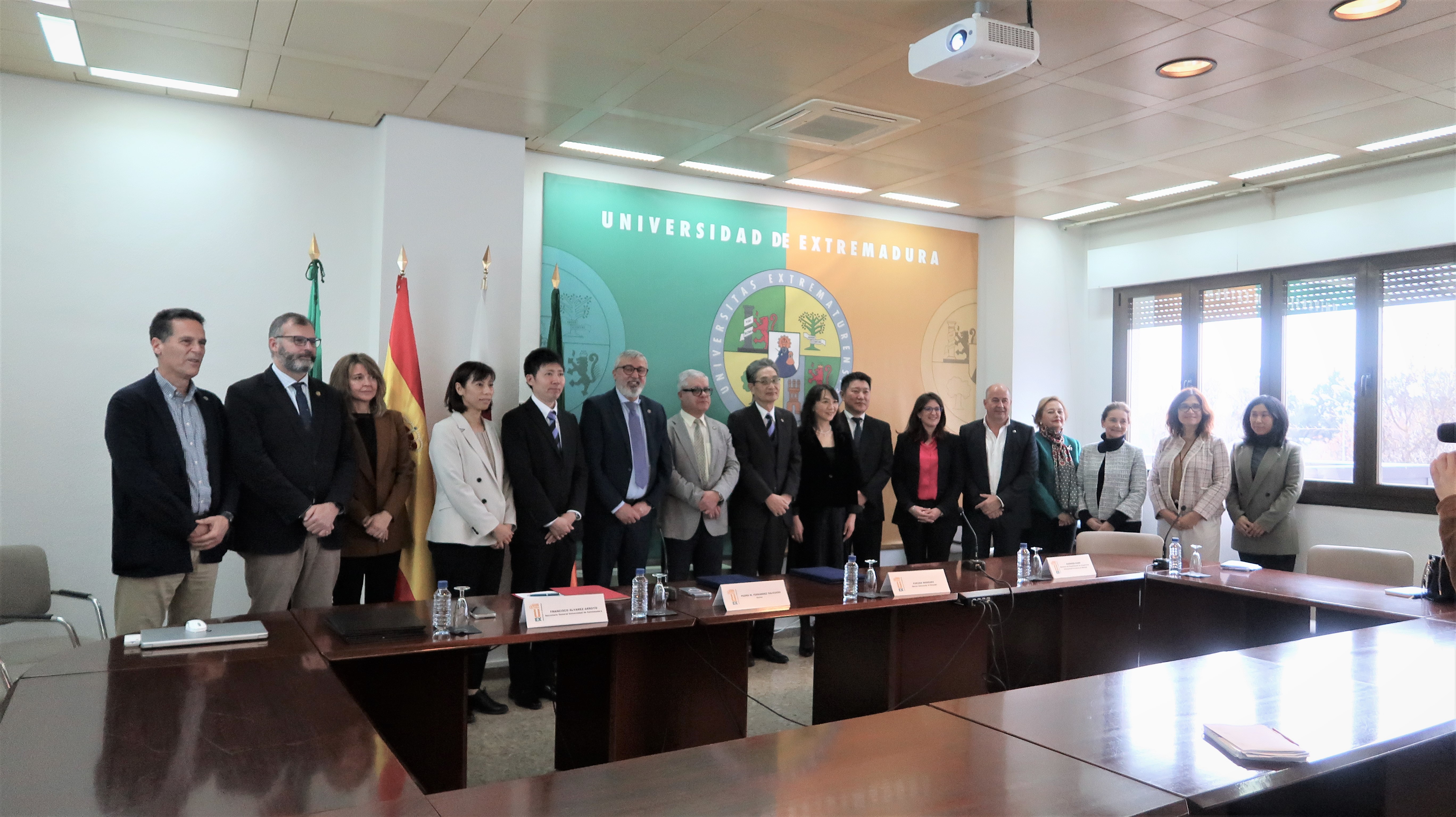 エストレマドゥーラ大学（スペイン）と大学間交流協定を締結しました