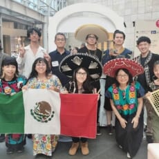 本学教員と卒業生が、メキシコのお盆体験ワークショップにスタッフとして参加しました